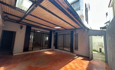 Casa de alquiler en la Urbanización Entre Ríos, Samborondón, 5 dormitorios.