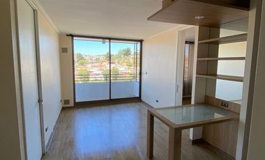 Se arrienda departamento en Eduardo Titus,  2 dormitorios en suite , 2 baños, 1 estacionamiento, 1 bodega $ 450.000