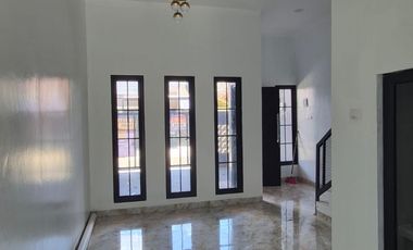 Rumah Minimalis Bangunan Baru di Harapan Indah Harga Masih Bisa Nego!