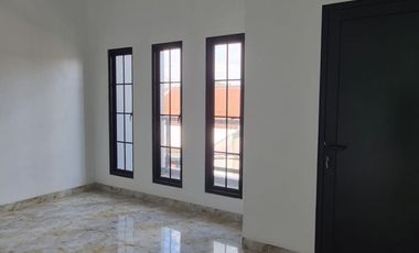 Rumah Minimalis Bangunan Baru di Harapan Indah Harga Masih Bisa Nego!
