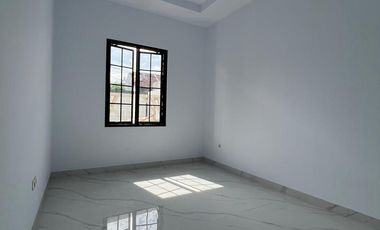 DIJUAL CEPAT RUMAH DI TAMAN SURYA 5