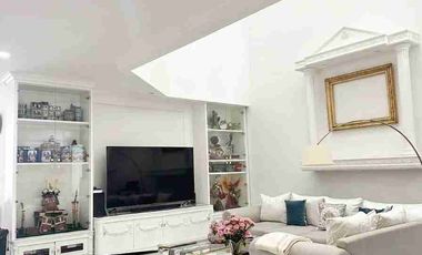 JUAL CEPAT MURAH RUMAH GREEN GARDEN MEWAH CANTIK ADA SWIMMING POOL