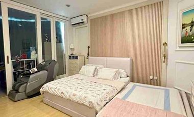 JUAL CEPAT MURAH RUMAH GREEN GARDEN MEWAH CANTIK ADA SWIMMING POOL