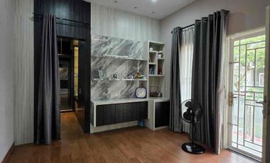 Rumah 2,5 Tingkat Siap Huni Full Furnish di Perumahan 𝗛𝗔𝗟𝗧𝗢𝗡 𝗣𝗟𝗔𝗖𝗘, Jl. Menteng VII - Panglima Denai