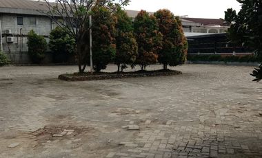 Disewakan gedung 2 lantai di Kayuringin Bekasi selatan