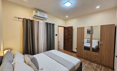 HomeSuite Luxe Davao - Brand New! Modern Luxe 2BR Townhouse Beside Savemore - 1carport-balcony