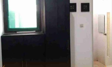 DIJUAL Rumah Kost 3 Lantai di Slipi