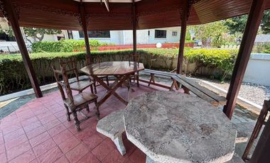Spacious Beachside House, 4 Bed 3 Bath, for Rent in a Peaceful Residence