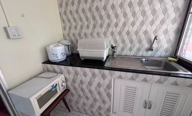 Spacious Beachside House, 4 Bed 3 Bath, for Rent in a Peaceful Residence