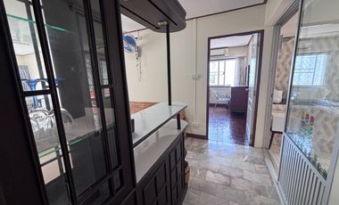 Spacious Beachside House, 4 Bed 3 Bath, for Rent in a Peaceful Residence