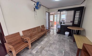 Spacious Beachside House, 4 Bed 3 Bath, for Rent in a Peaceful Residence