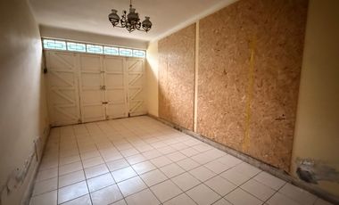 Venta Casa Comercial Urb. Palermo 298 m²