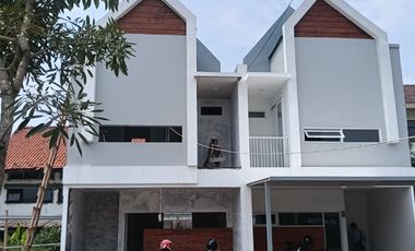 Jual Rumah CANTIK harga MURAH 2 Lantai di Sayap Antapani Kiaracondong  Bandung