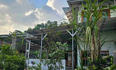 Di jual rumah villa di jatihandap, kami jual cepat, harga masih bisa nego