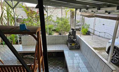 Di jual rumah villa di jatihandap, kami jual cepat, harga masih bisa nego