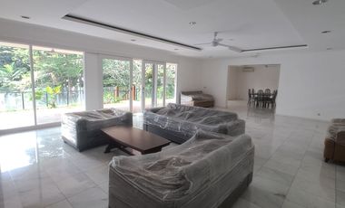 FOR RENT – Bright House with Large Garden in Kemang | Must See