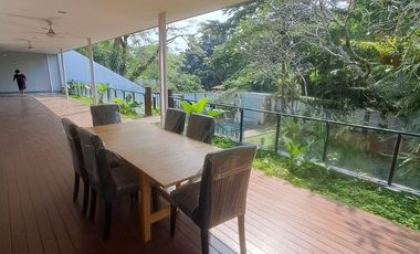 FOR RENT – Bright House with Large Garden in Kemang | Must See