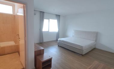 FOR RENT – Bright House with Large Garden in Kemang | Must See