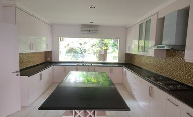 FOR RENT – Bright House with Large Garden in Kemang | Must See
