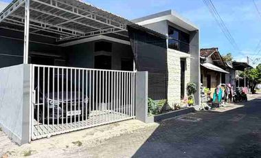 RUMAH CANTIK HOOK DI GAMBIRAN UMBULHARJO DEKAT KAMPUS UAD DAN XT SQUARE