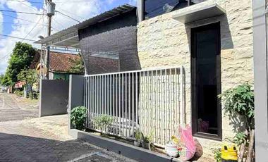 RUMAH CANTIK HOOK DI GAMBIRAN UMBULHARJO DEKAT KAMPUS UAD DAN XT SQUARE
