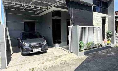 RUMAH CANTIK HOOK DI GAMBIRAN UMBULHARJO DEKAT KAMPUS UAD DAN XT SQUARE