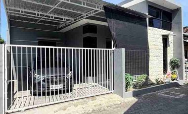 RUMAH CANTIK HOOK DI GAMBIRAN UMBULHARJO DEKAT KAMPUS UAD DAN XT SQUARE
