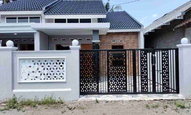 RUMAH BARU MINIMALIS DI DEKAT EXIT TOL PURWOMARTANI KALASAN SLEMAN YOGYAKARTA