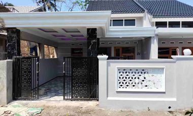 RUMAH BARU MINIMALIS DI DEKAT EXIT TOL PURWOMARTANI KALASAN SLEMAN YOGYAKARTA
