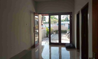 Rent Rmh Semi Villa Baru Gres Tunjung Tutur A Yani Dkt Sman8,Wrng Mina