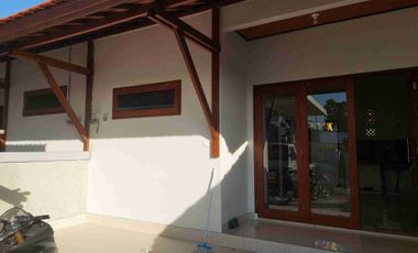 Rent Rmh Semi Villa Baru Gres Tunjung Tutur A Yani Dkt Sman8,Wrng Mina