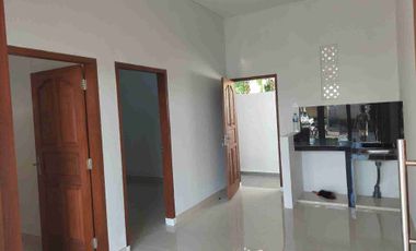 Rent Rmh Semi Villa Baru Gres Tunjung Tutur A Yani Dkt Sman8,Wrng Mina