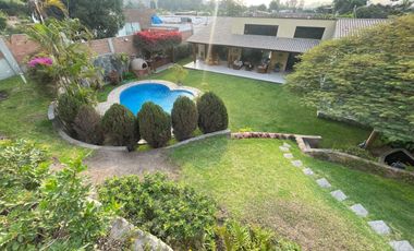 1800 m² en Rinconada del Lago, Full Áreas Verdes, con 4 Habitaciones y Hasta 6 Autos por Dentro