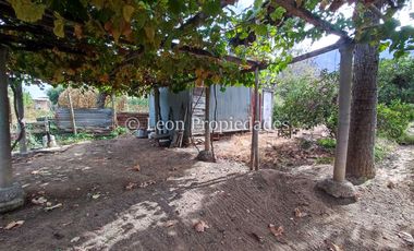 Leon Propiedades vende Gran terreno de 1.7 ha con una casa en sector Mario Pinto, Curacaví.