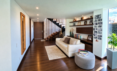 CASA CAMPESTRE EN VENTA UBICADA EN CAJICA