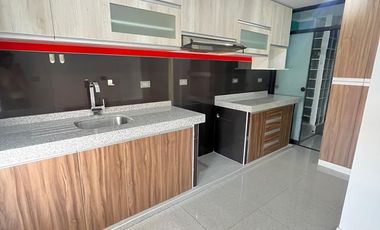 DEPARTAMENTO CENTRICO EN HUNTER A DOS CUADRAS DE LA MUNICIPALIDAD