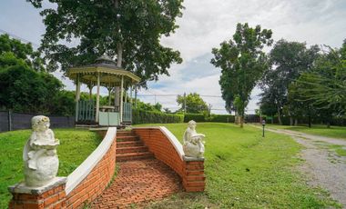 13-Rai Vacation Home with Land for Sale in Photharam, Ratchaburi | Suitable for Living or Event, Café, or Retreat Business