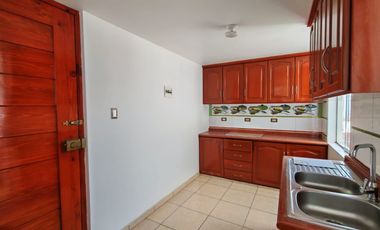 AMPLIO DEPARTAMENTO EN VENTA - URB. LA FLORIDA (JLByR)
