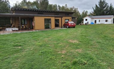 Casa recepción Municipal 13 Km Villarrica - Loncoche,  minutos Ñancul
