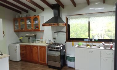 Casa recepción Municipal 13 Km Villarrica - Loncoche,  minutos Ñancul