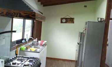 Casa recepción Municipal 13 Km Villarrica - Loncoche,  minutos Ñancul