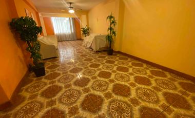 se vende casa con locales comerciales en ate
