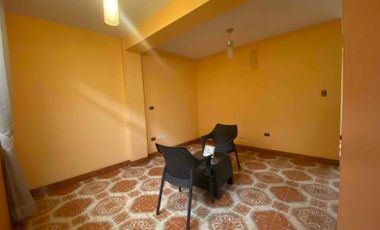 se vende casa con locales comerciales en ate