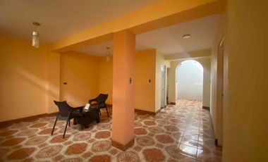 se vende casa con locales comerciales en ate
