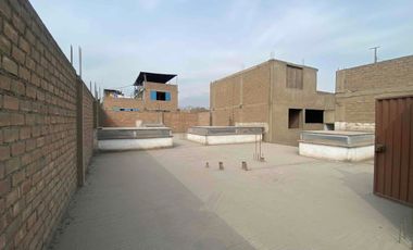 se vende casa con locales comerciales en ate