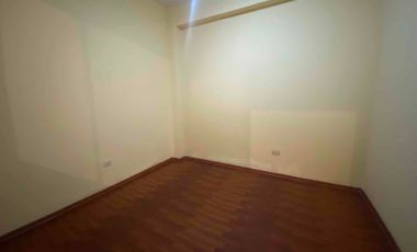 se vende casa con locales comerciales en ate
