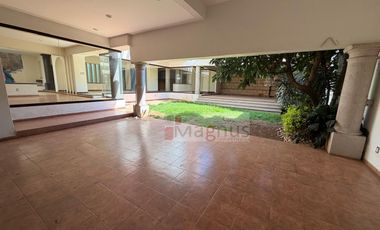 🏠 ESPECTACULAR RESIDENCIA EN ALTOZANO - VALLE DE PARAÍSO
