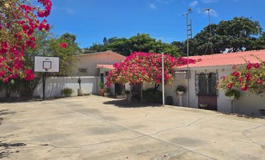 Vendo Casa + Suite Salinas 500m² Oportunidad Frente Colegio Rubira $118K