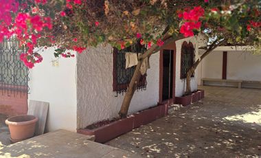 Vendo Casa + Suite Salinas 500m² Oportunidad Frente Colegio Rubira $118K