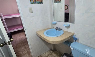 Vendo Casa + Suite Salinas 500m² Oportunidad Frente Colegio Rubira $118K